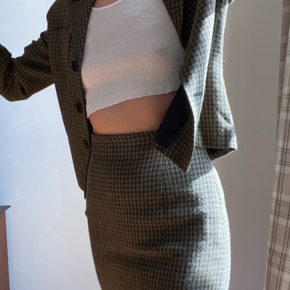 Vintage Ann Taylor 2 Piece Suit - Picture 8 of 8